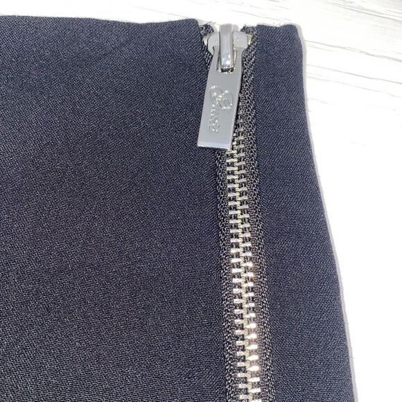 Guess Front Split Solid Black Mini Skirt Size Small - Picture 7 of 11